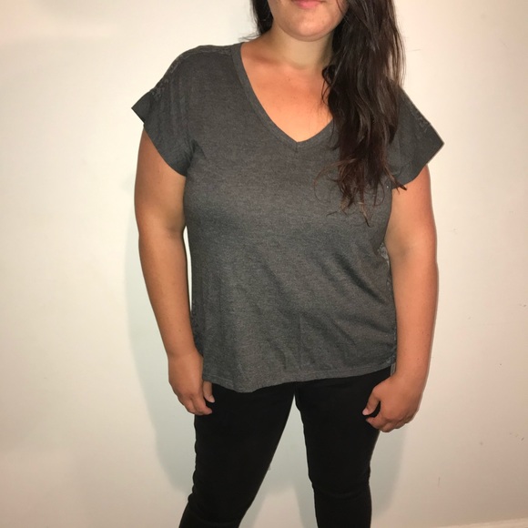 Nicole by Nicole Miller Tops - ♥️ Nicole by Nicole Miller TShirt. Size Large.